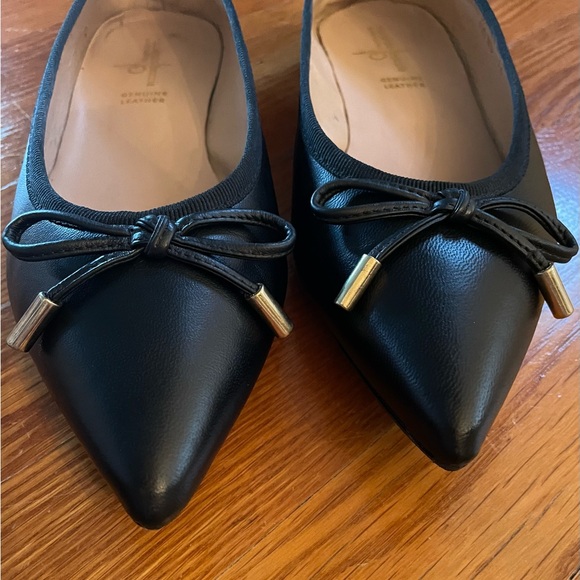 Riccardo Boccia black leather flats size 38, 7 1/2 US, pointed toe with bow, EUC - Picture 2 of 7